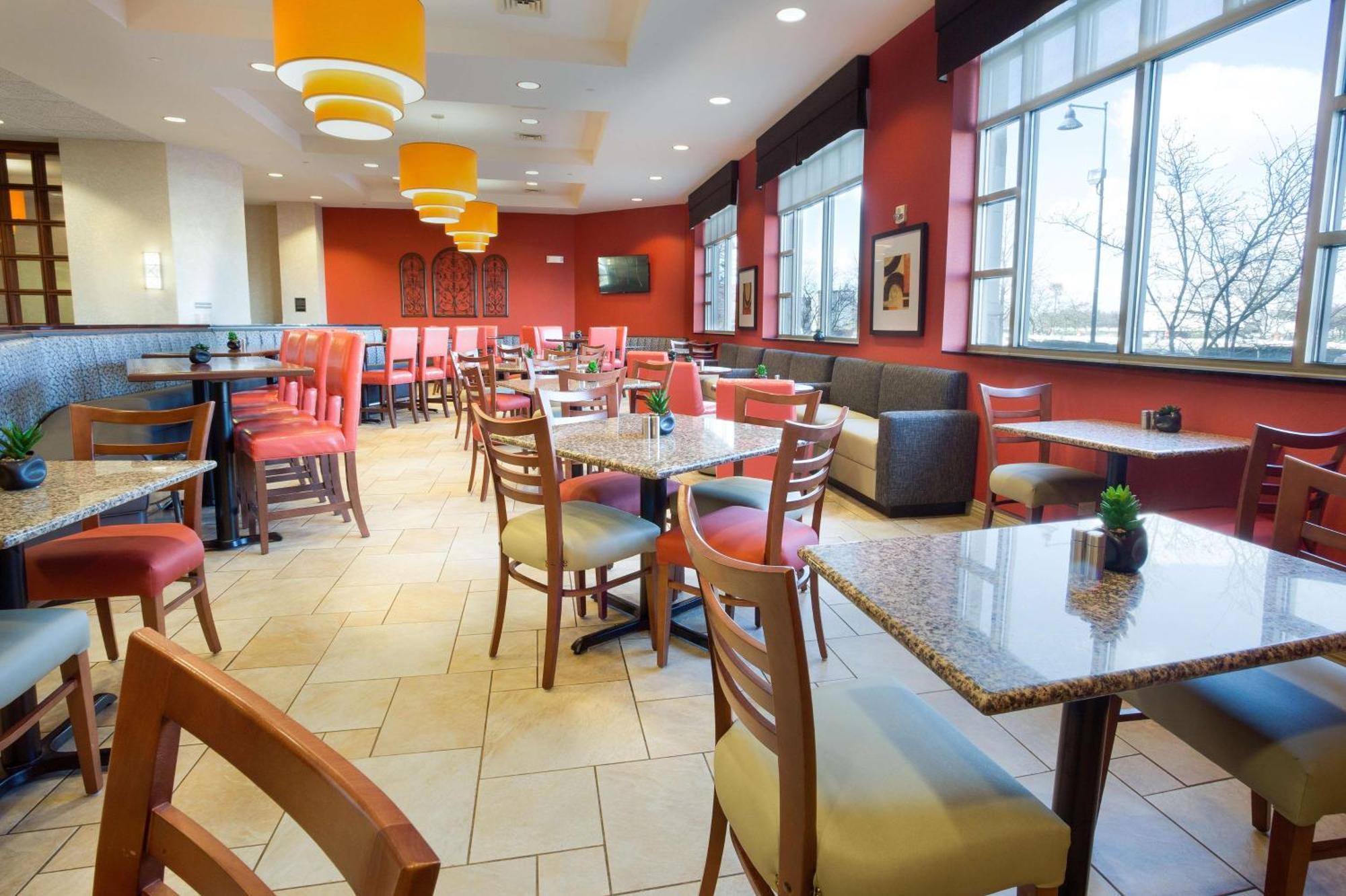 Drury Inn & Suites Columbus 그로브 시티 외부 사진