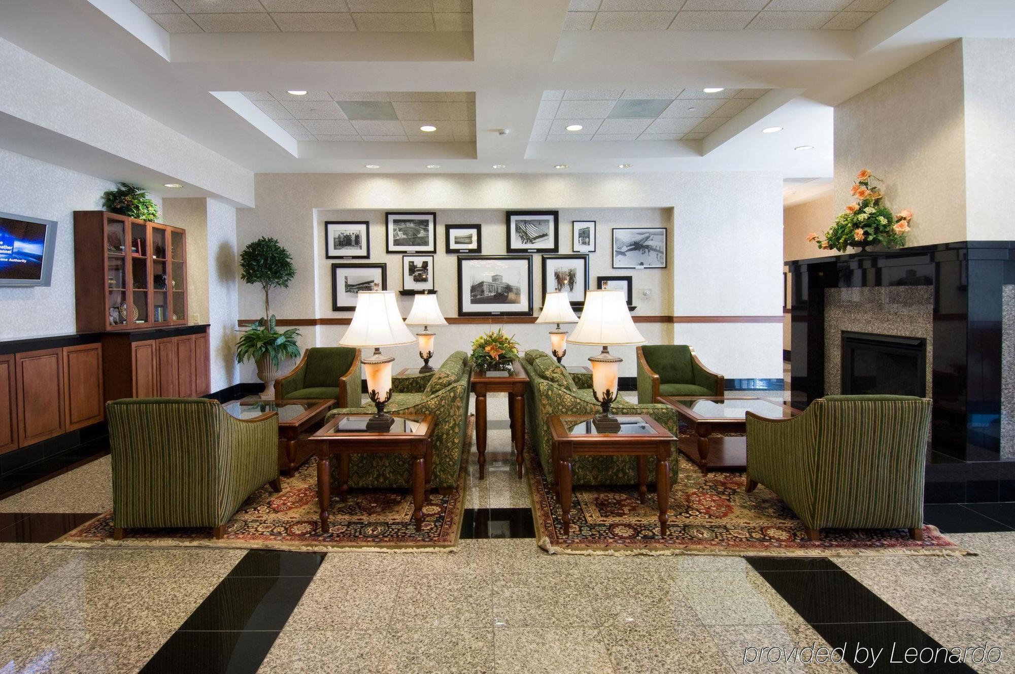 Drury Inn & Suites Columbus 그로브 시티 내부 사진